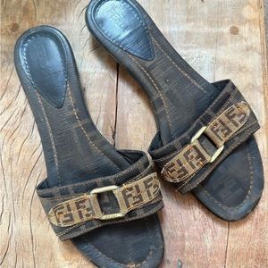Fendi flat sandals